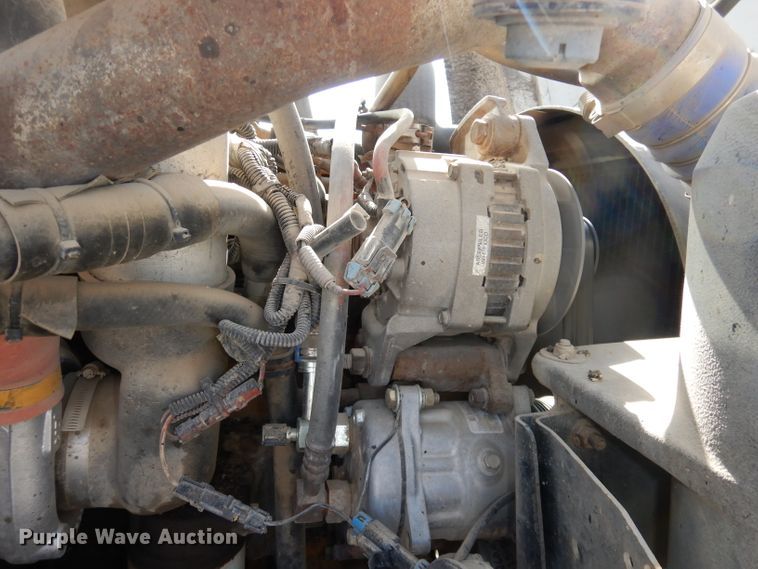 image for item DH8892 1998 Freightliner FL70  oil distributor truck