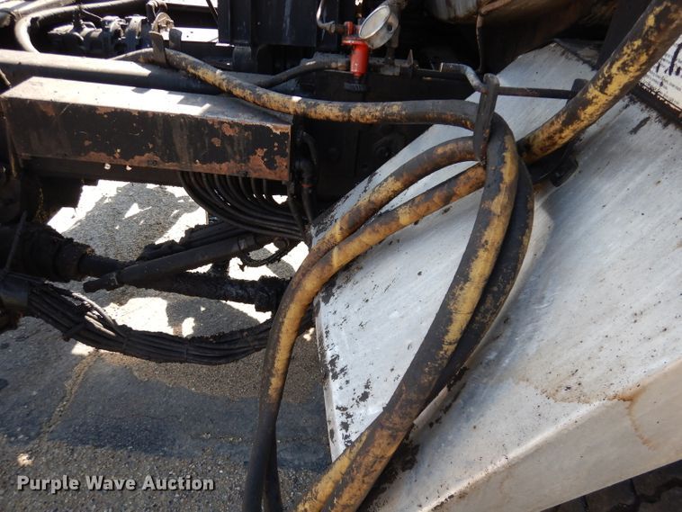 image for item DH8892 1998 Freightliner FL70  oil distributor truck