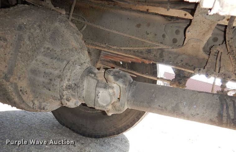 image for item DH8892 1998 Freightliner FL70  oil distributor truck