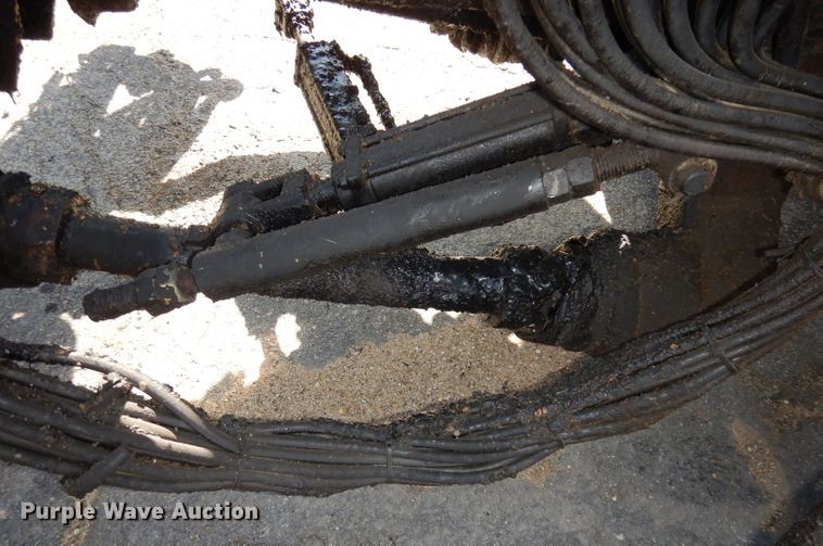 image for item DH8892 1998 Freightliner FL70  oil distributor truck