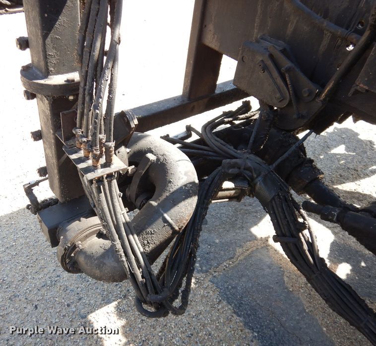 image for item DH8892 1998 Freightliner FL70  oil distributor truck