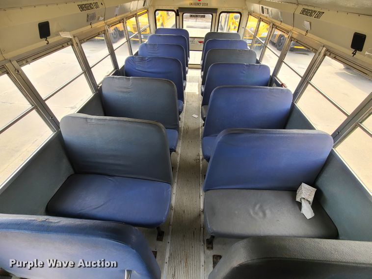 image for item DJ1727 2004 International 3000  school bus