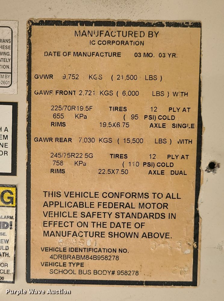 image for item DJ1727 2004 International 3000  school bus