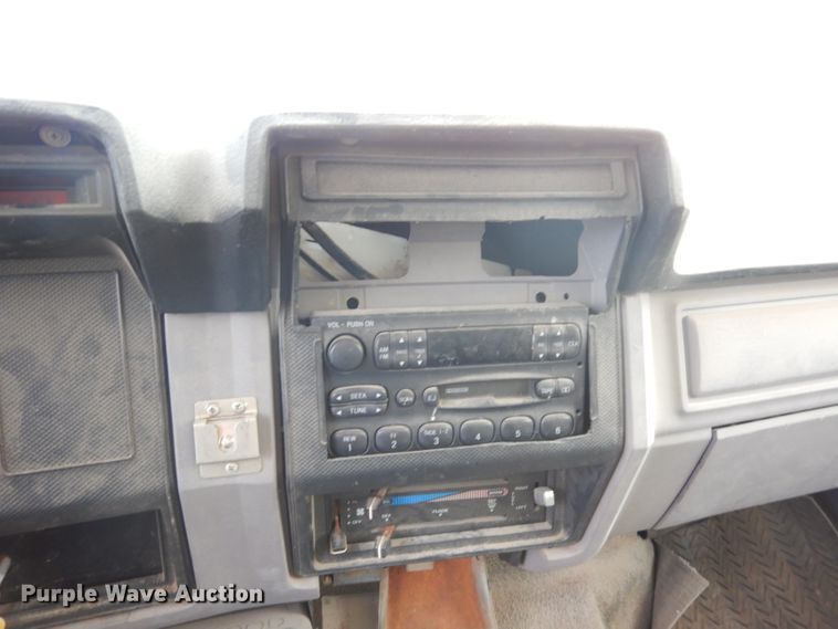 image for item DK3028 1998 Ford F700  dump flatbed truck