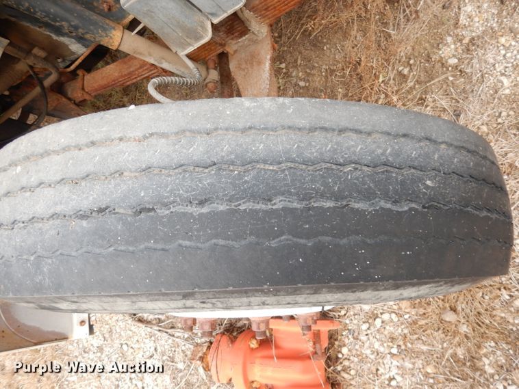 image for item DK3028 1998 Ford F700  dump flatbed truck