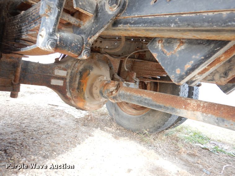 image for item DK3028 1998 Ford F700  dump flatbed truck