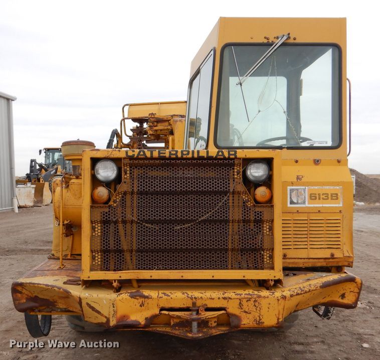 image for item DK7253 1977 Caterpillar 613B  elevating scraper