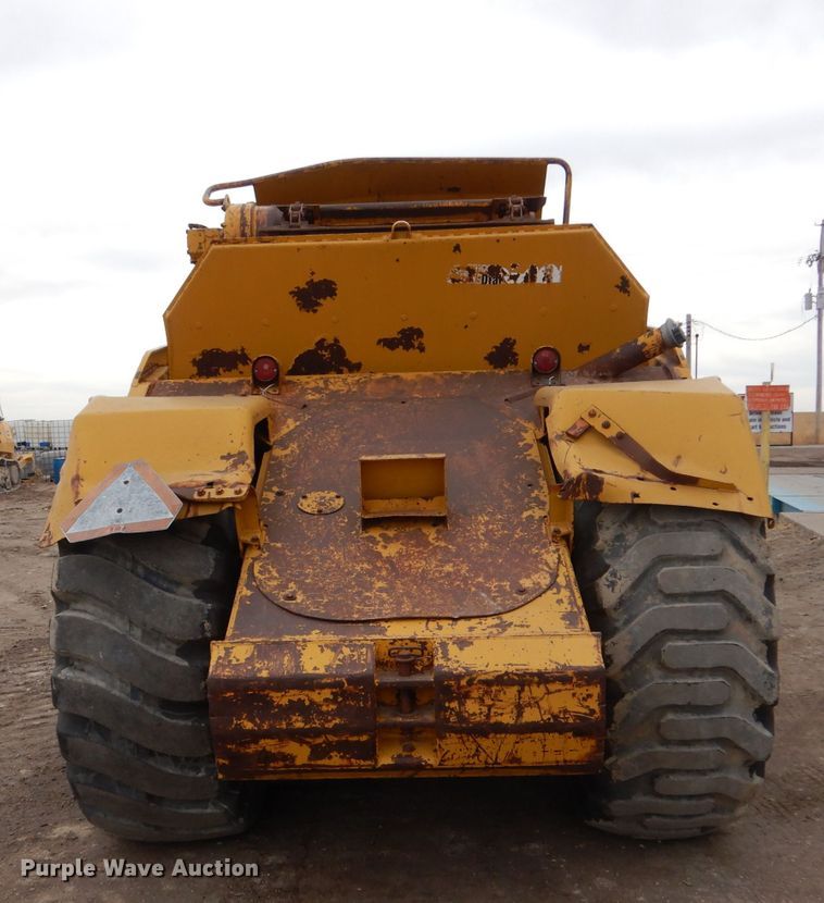 image for item DK7253 1977 Caterpillar 613B  elevating scraper