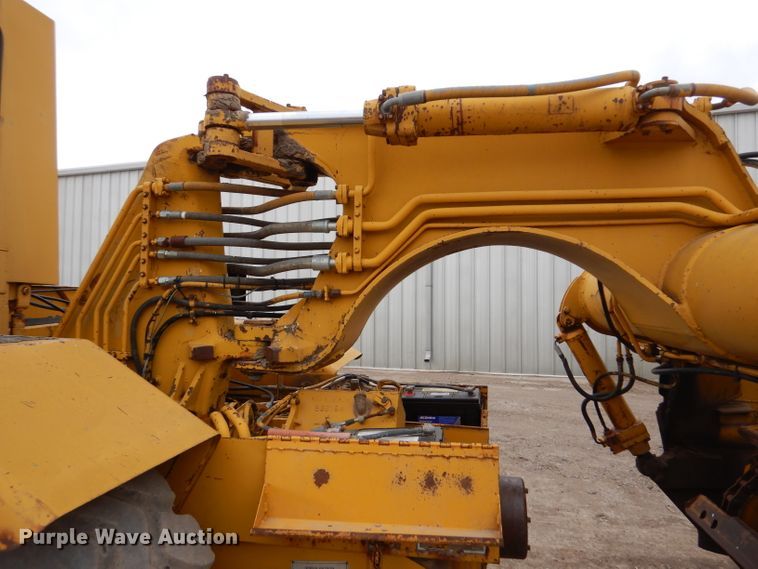 image for item DK7253 1977 Caterpillar 613B  elevating scraper