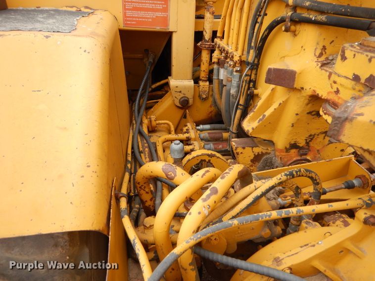 image for item DK7253 1977 Caterpillar 613B  elevating scraper