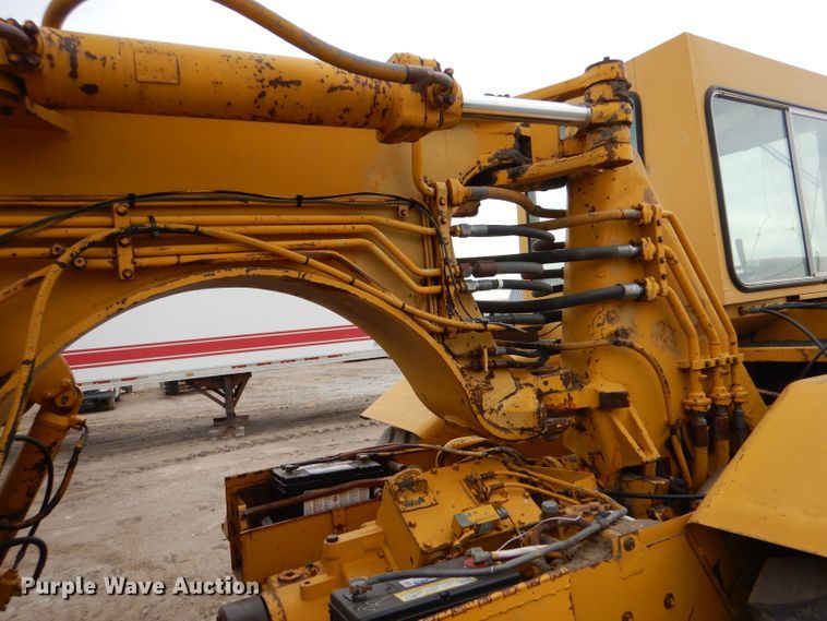 image for item DK7253 1977 Caterpillar 613B  elevating scraper