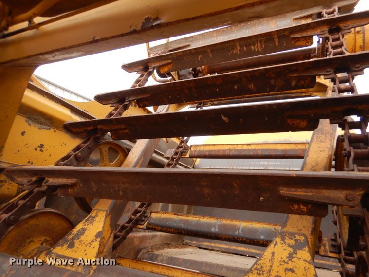 image for item DK7253 1977 Caterpillar 613B  elevating scraper