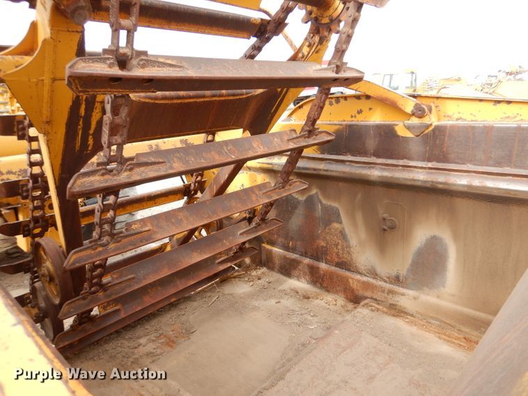 image for item DK7253 1977 Caterpillar 613B  elevating scraper