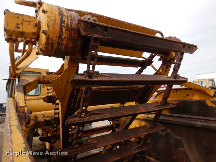 image for item DK7253 1977 Caterpillar 613B  elevating scraper