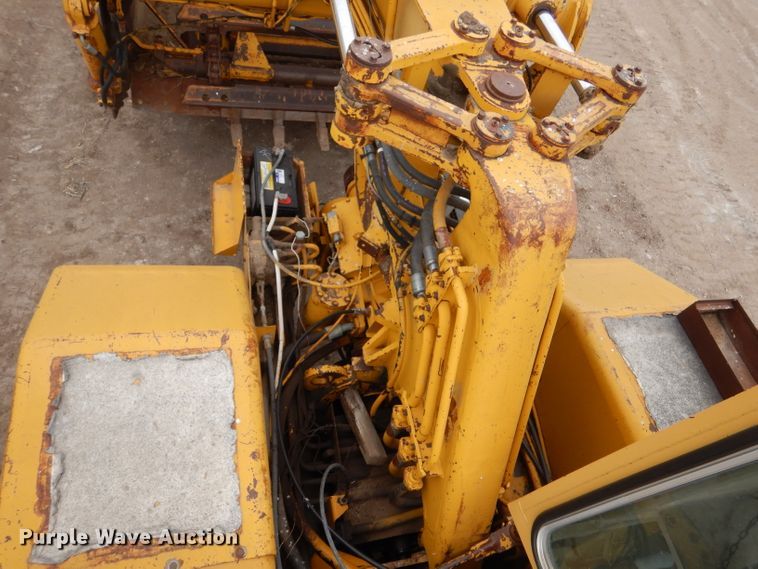 image for item DK7253 1977 Caterpillar 613B  elevating scraper