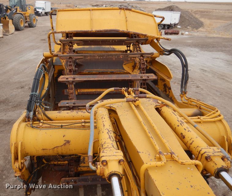 image for item DK7253 1977 Caterpillar 613B  elevating scraper