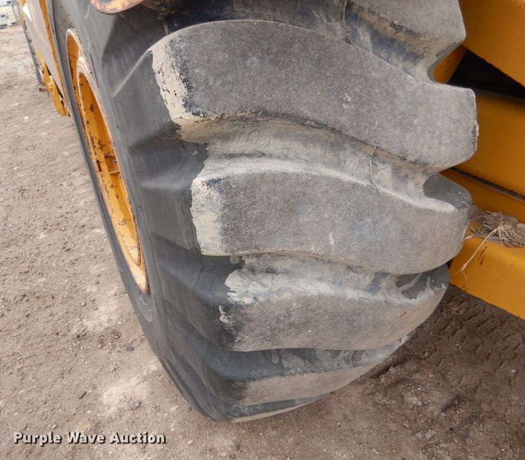 image for item DK7253 1977 Caterpillar 613B  elevating scraper