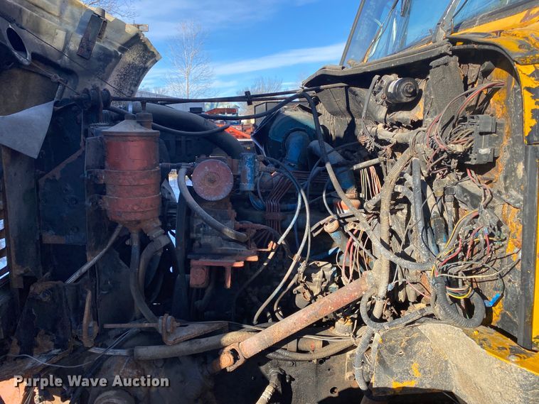 image for item DL6888 1990 International 4900  dump truck