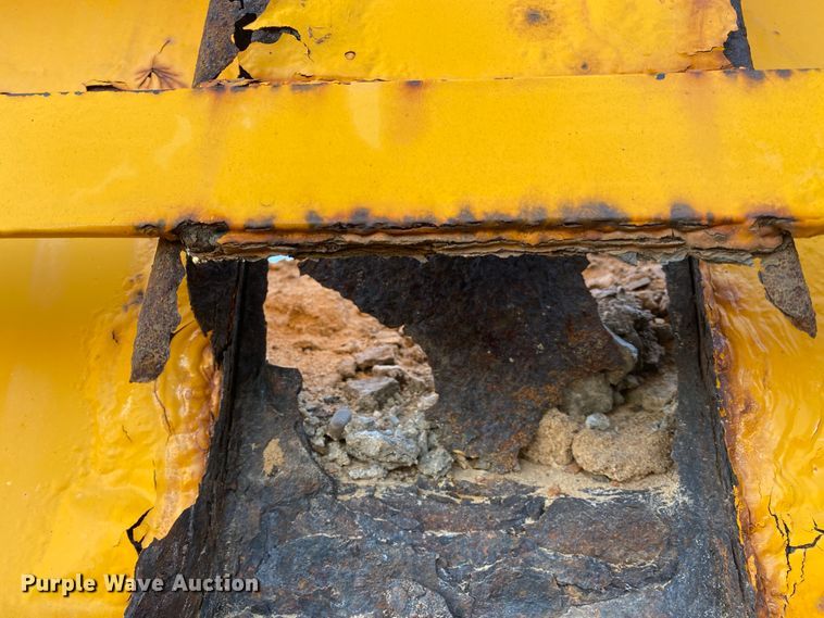 image for item DL6888 1990 International 4900  dump truck