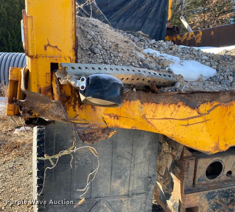 image for item DL6888 1990 International 4900  dump truck