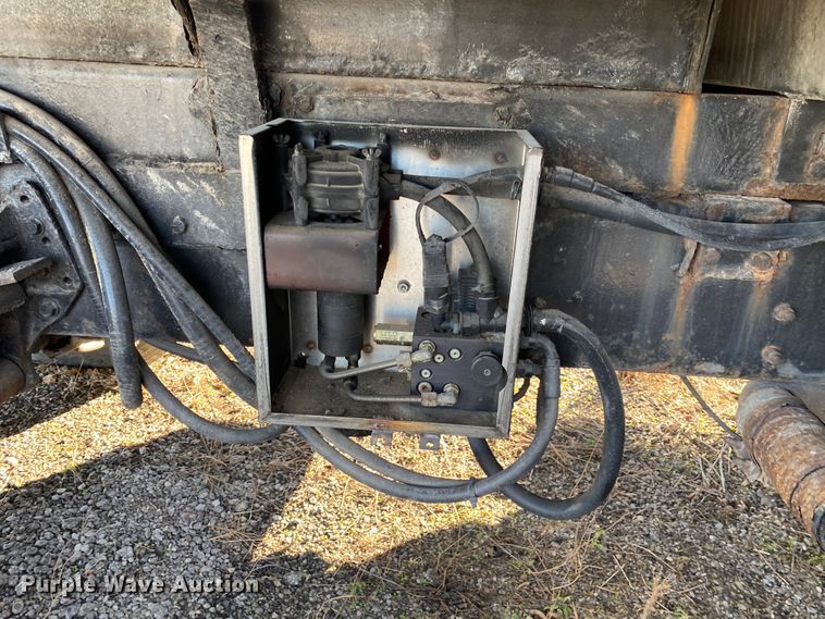 image for item DL6888 1990 International 4900  dump truck