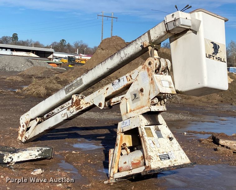 image for item DL6889 Lift All  boom