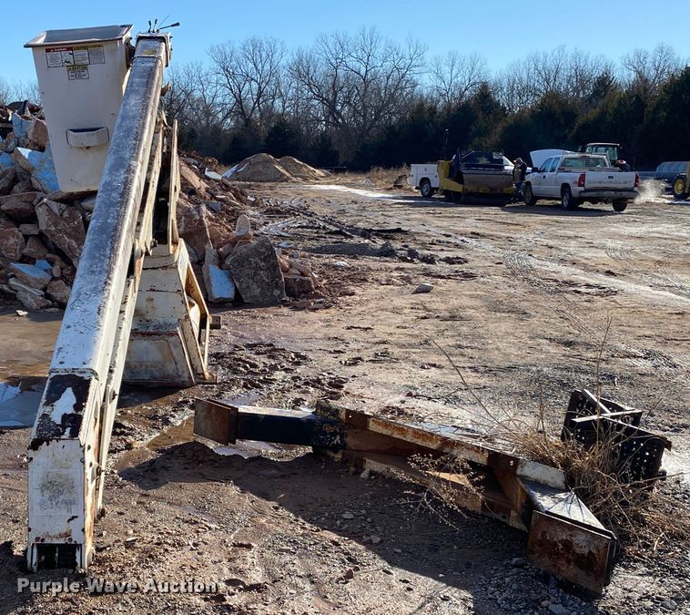 image for item DL6889 Lift All  boom