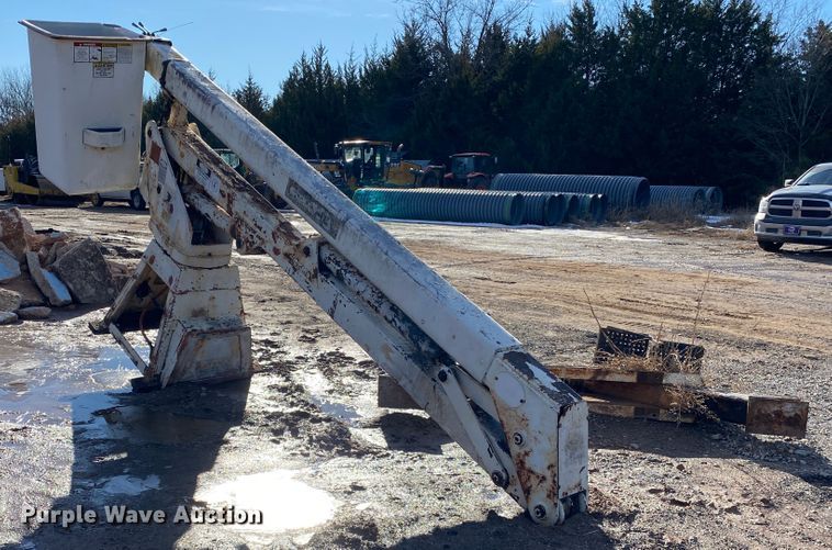 image for item DL6889 Lift All  boom