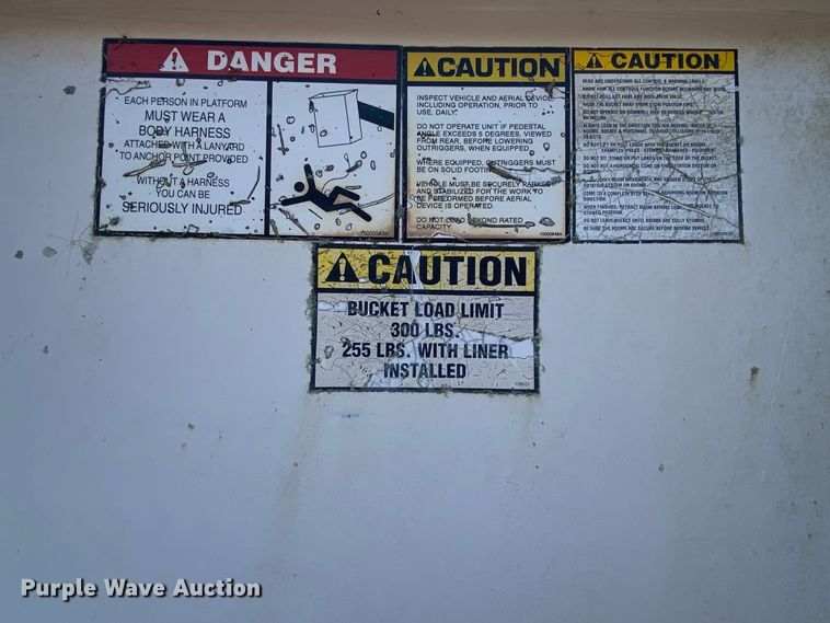 image for item DL6889 Lift All  boom