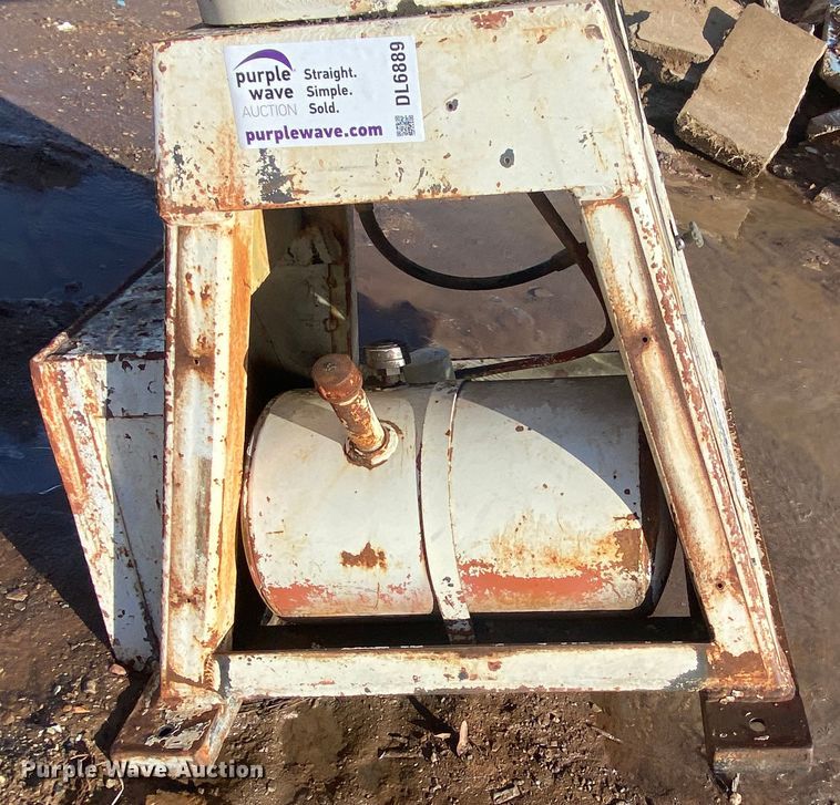 image for item DL6889 Lift All  boom