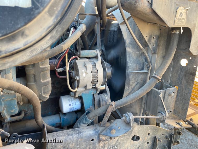 image for item DL6890 1994 International 4900  truck cab and chassis