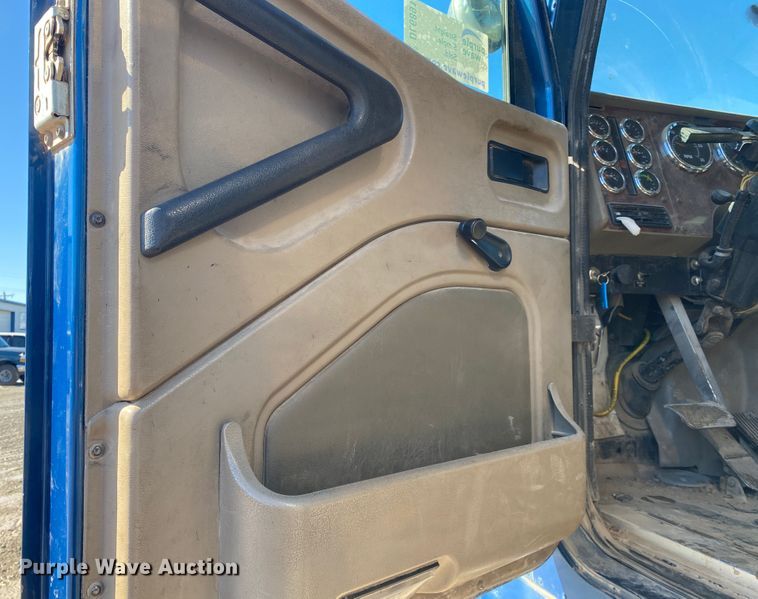 image for item DL6891 2006 International Paystar 5900i  dump truck