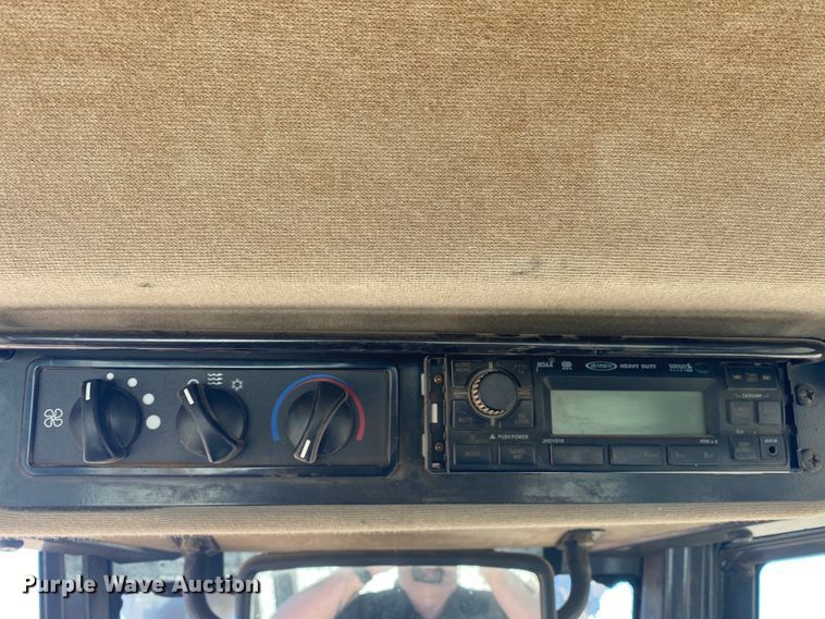 image for item DL6894 2007 Case 1650L  dozer