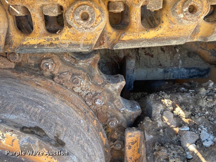 image for item DL6894 2007 Case 1650L  dozer