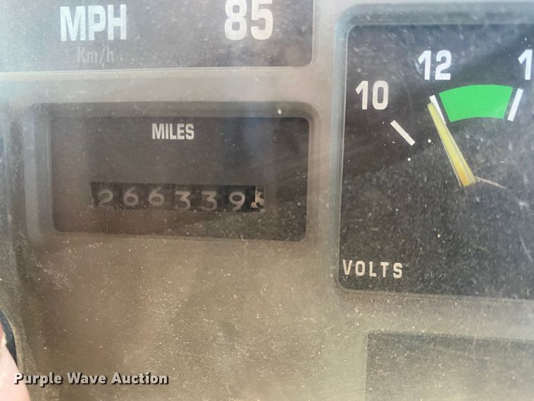 image for item DL6895 1993 International 4700  dump truck