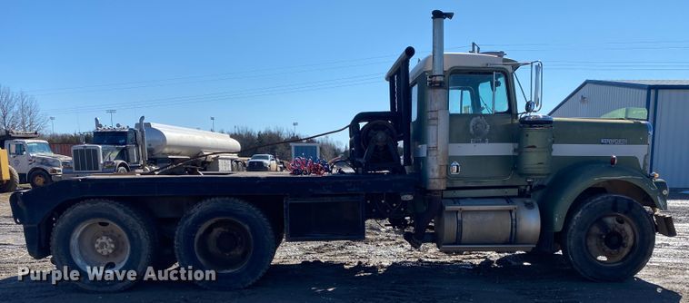 image for item DL6896 1975 Kenworth  winch truck