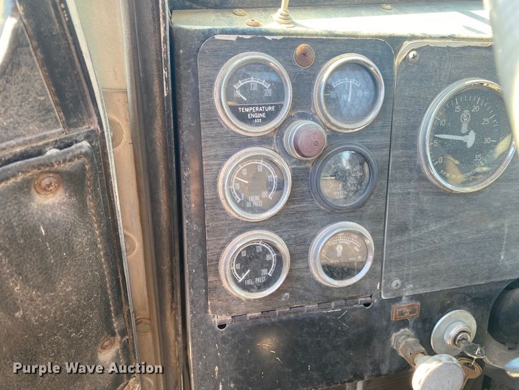 image for item DL6896 1975 Kenworth  winch truck