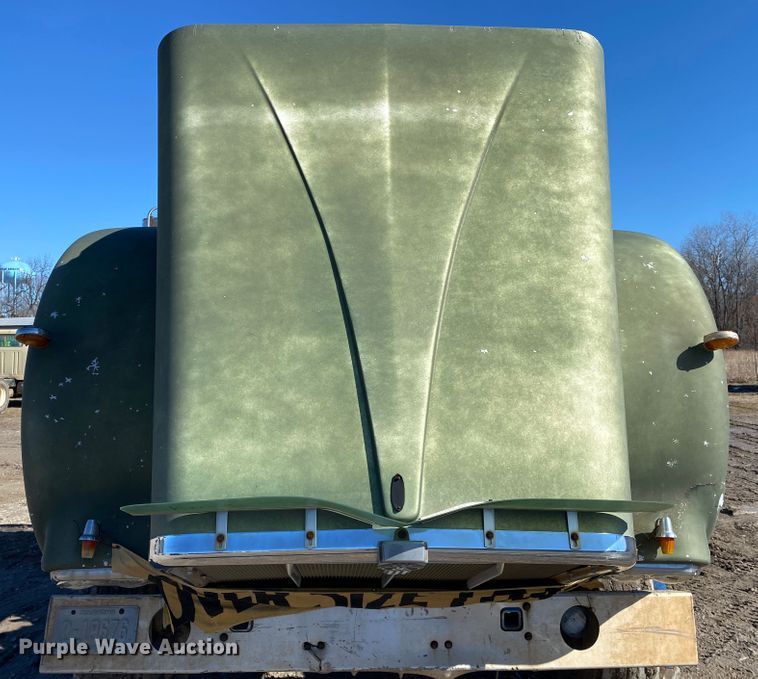 image for item DL6896 1975 Kenworth  winch truck