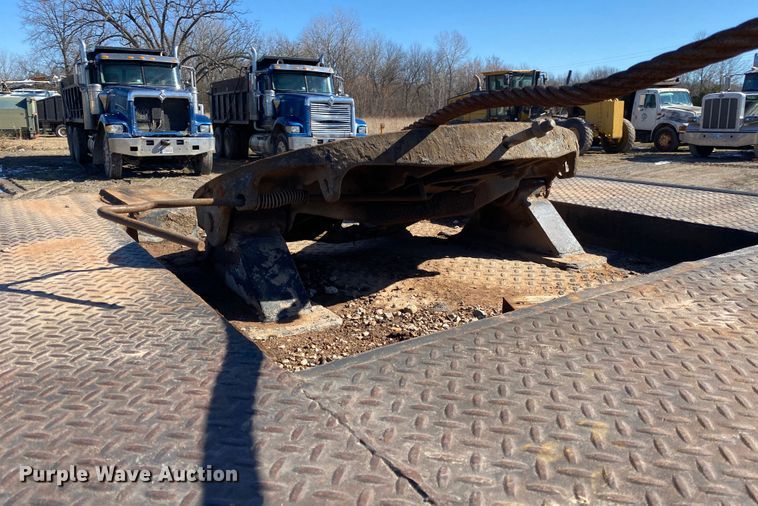 image for item DL6896 1975 Kenworth  winch truck