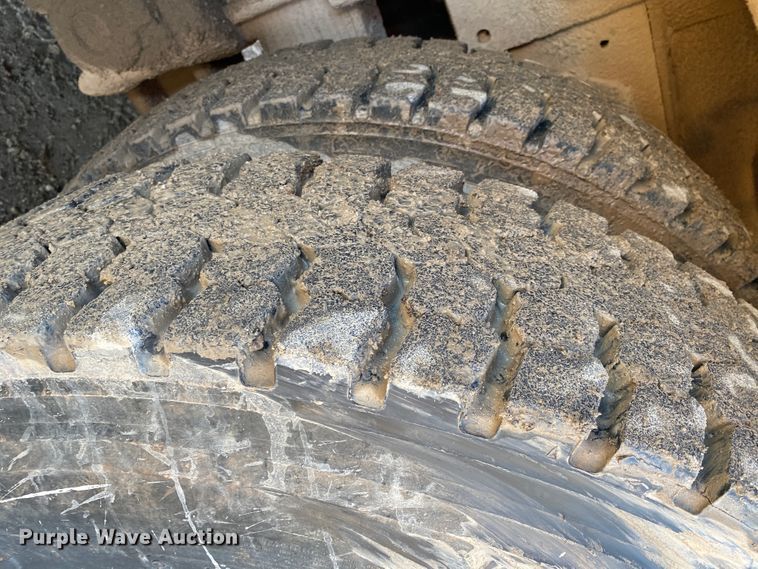 image for item DL6896 1975 Kenworth  winch truck