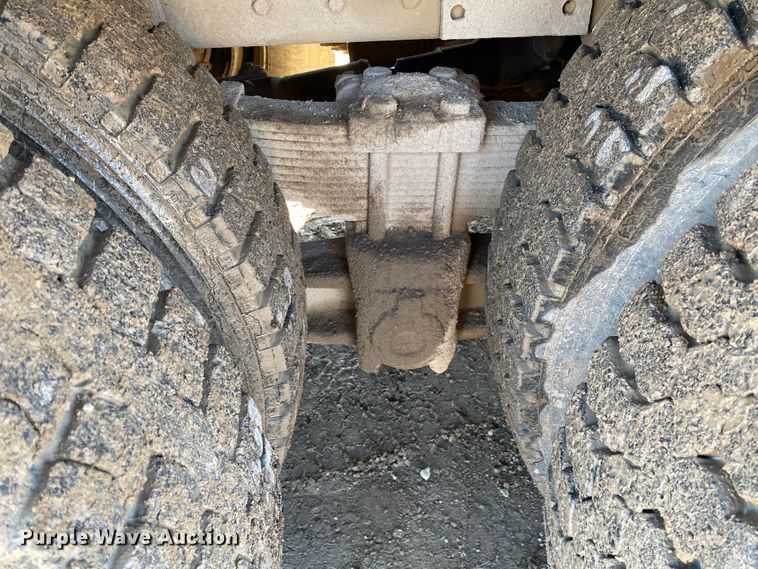 image for item DL6896 1975 Kenworth  winch truck