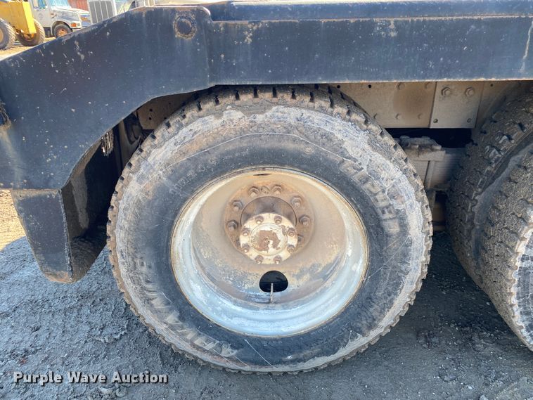 image for item DL6896 1975 Kenworth  winch truck