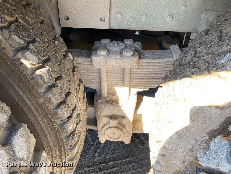 image for item DL6896 1975 Kenworth  winch truck