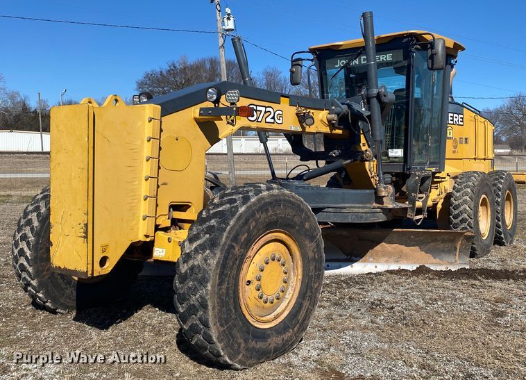 image for item DL6897 2011 John Deere 672G  motor grader