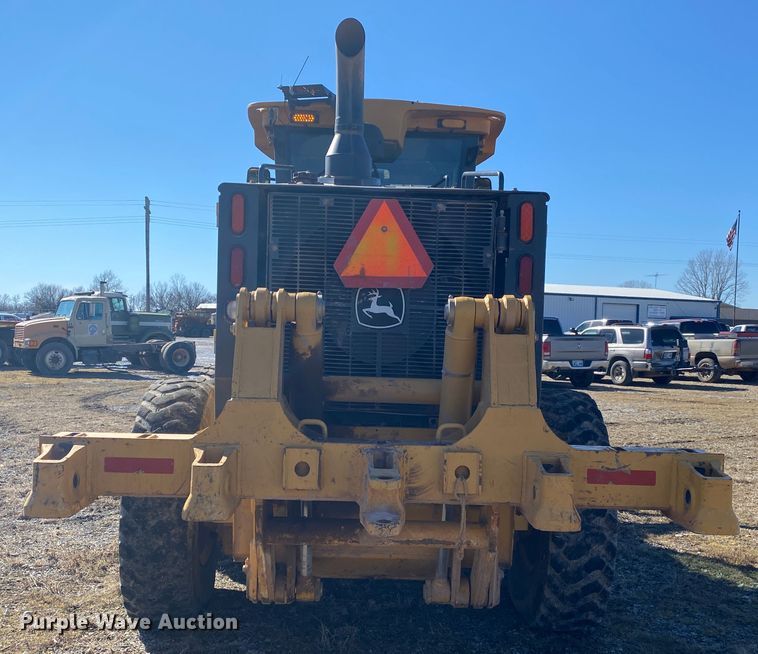 image for item DL6897 2011 John Deere 672G  motor grader