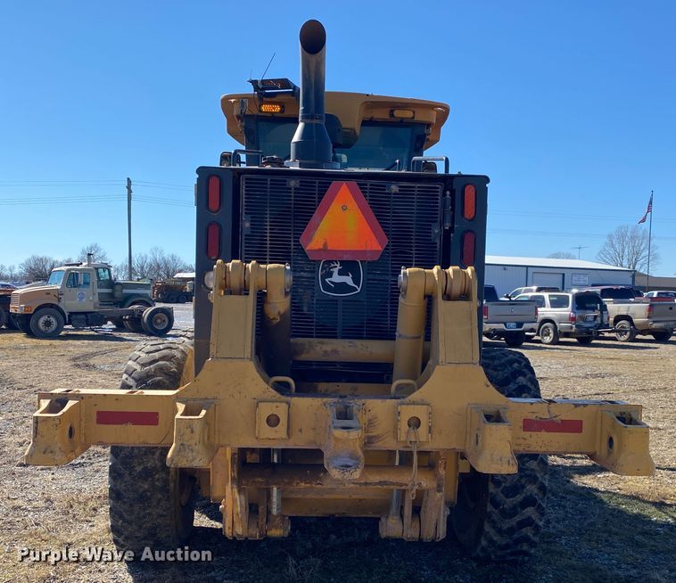 image for item DL6897 2011 John Deere 672G  motor grader