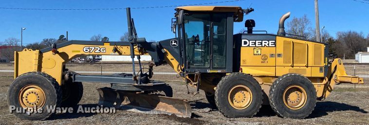 image for item DL6897 2011 John Deere 672G  motor grader