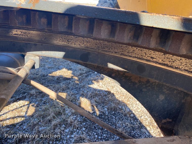 image for item DL6897 2011 John Deere 672G  motor grader