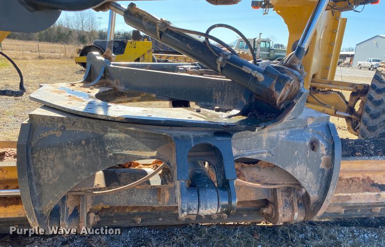 image for item DL6897 2011 John Deere 672G  motor grader