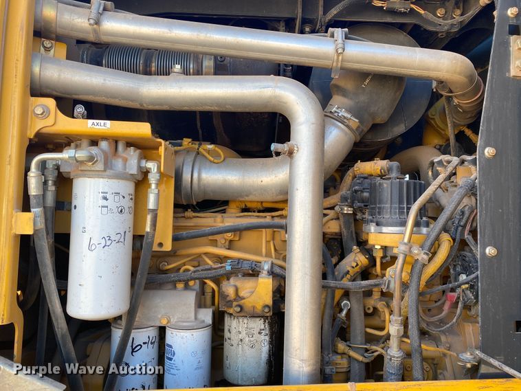 image for item DL6897 2011 John Deere 672G  motor grader